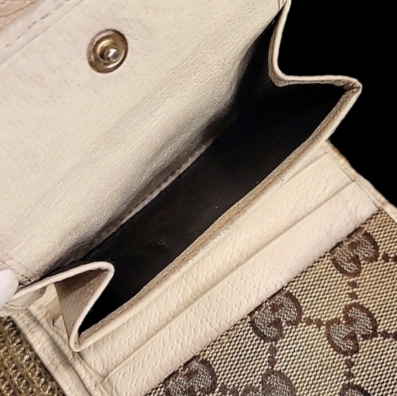 AU Elegant Timeless GUCCI VTG Red & Gold Leather Compact Wallet w/ Serial# EUC - Picture 9 of 16